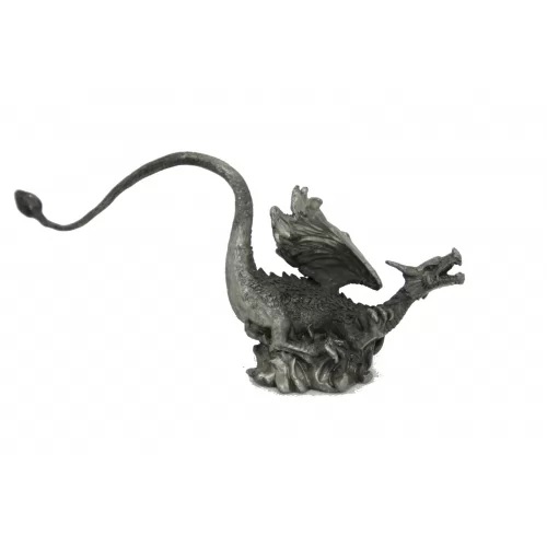 Der Drache mit einem langen Schwanz.