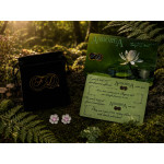 Kirschrosa-Ohrringe aus Silber mit emaillierter Blüte und rosa Kristall – weitere Ansicht