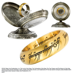 Ein Ring mit Ausstellern - Stahl Gold
