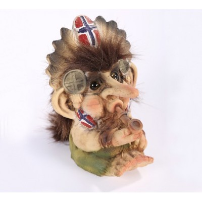 The smoking troll with a hat. The smoking troll with a hat.