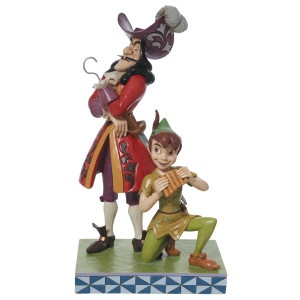 Peter Pan &amp; Uncino. (by Jim Shore)