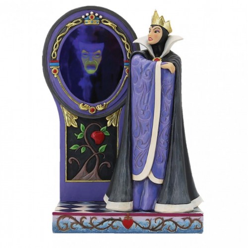 Regina with the Mirror of Erised.