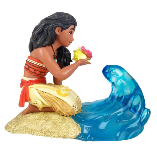 Vaiana (Moana) e l'oceano.