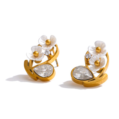Orecchini con due fiori e zirconi.